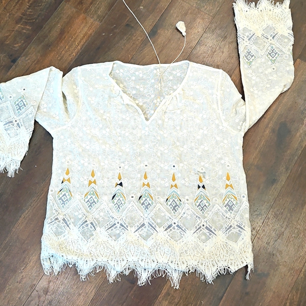 Nwot Elie Tahari Peasant Embrodered Noho Tassle  Top Large